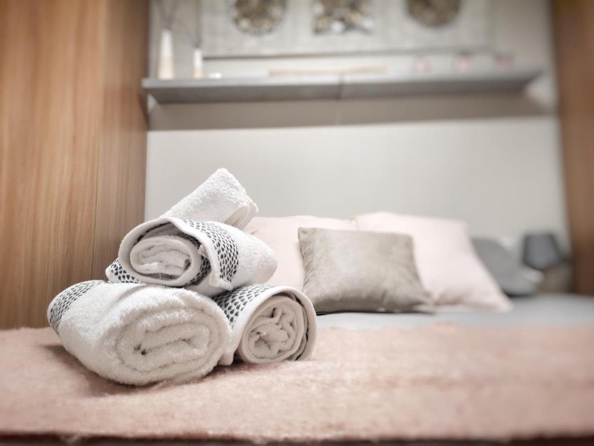 Apartamento Ilarcuris Con Patio Privado Toledo Eksteriør billede